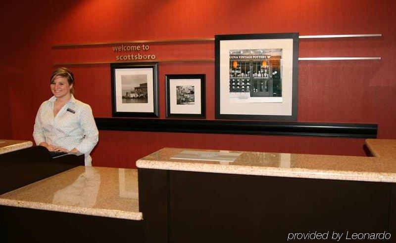 Hampton Inn & Suites Скоттсборо Інтер'єр фото