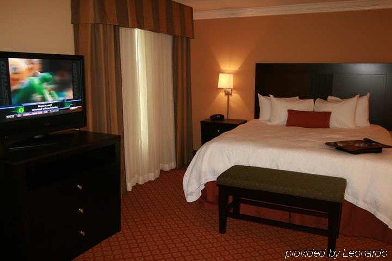 Hampton Inn & Suites Скоттсборо Номер фото
